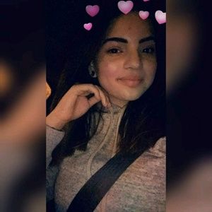 Meet your Posher, Neysha